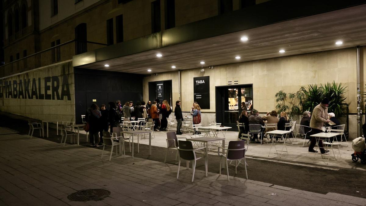 Exterior del bar de Tabakalera