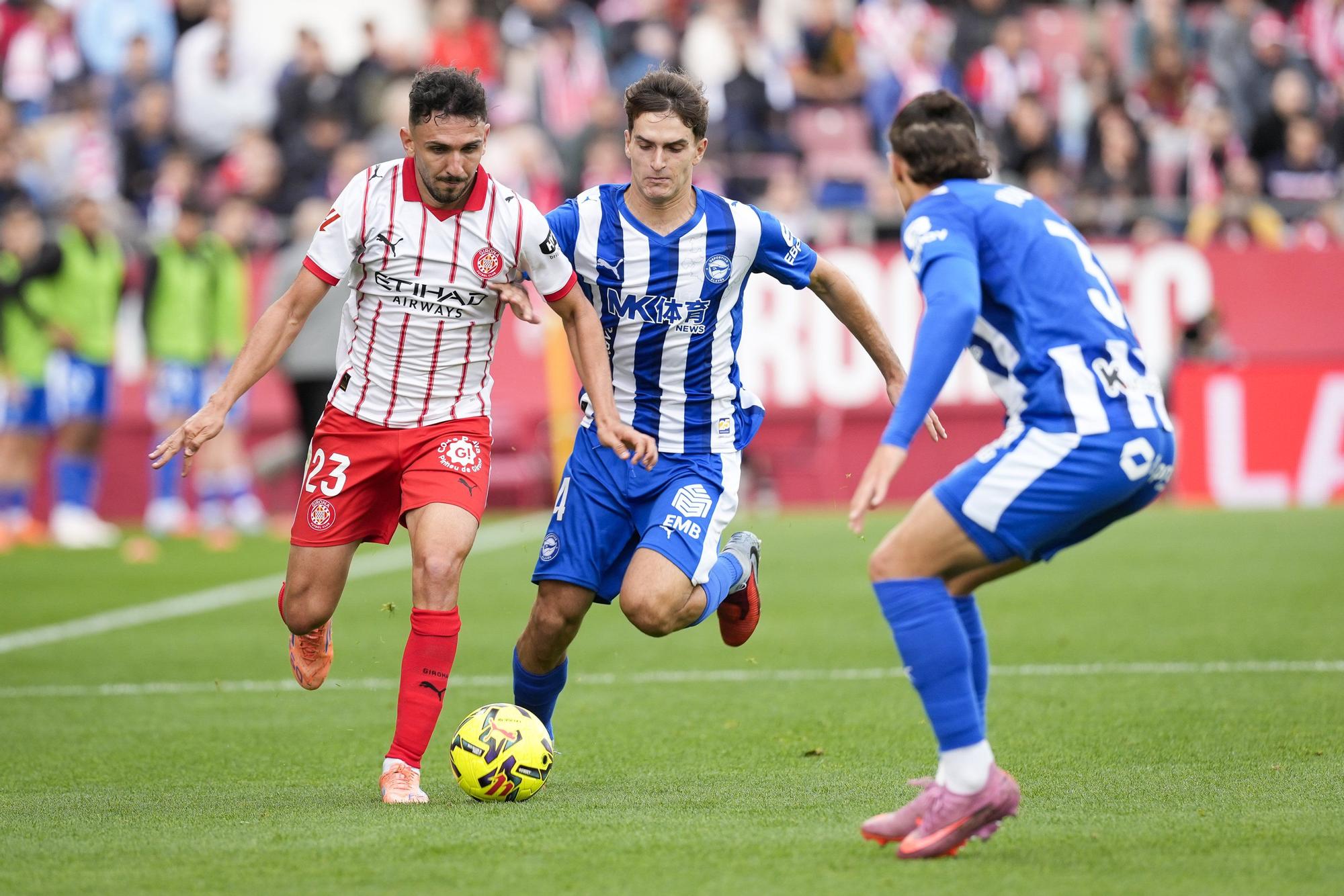 En imágenes: Todas las fotos del Girona FC - Alavés en el estadio Montilivi