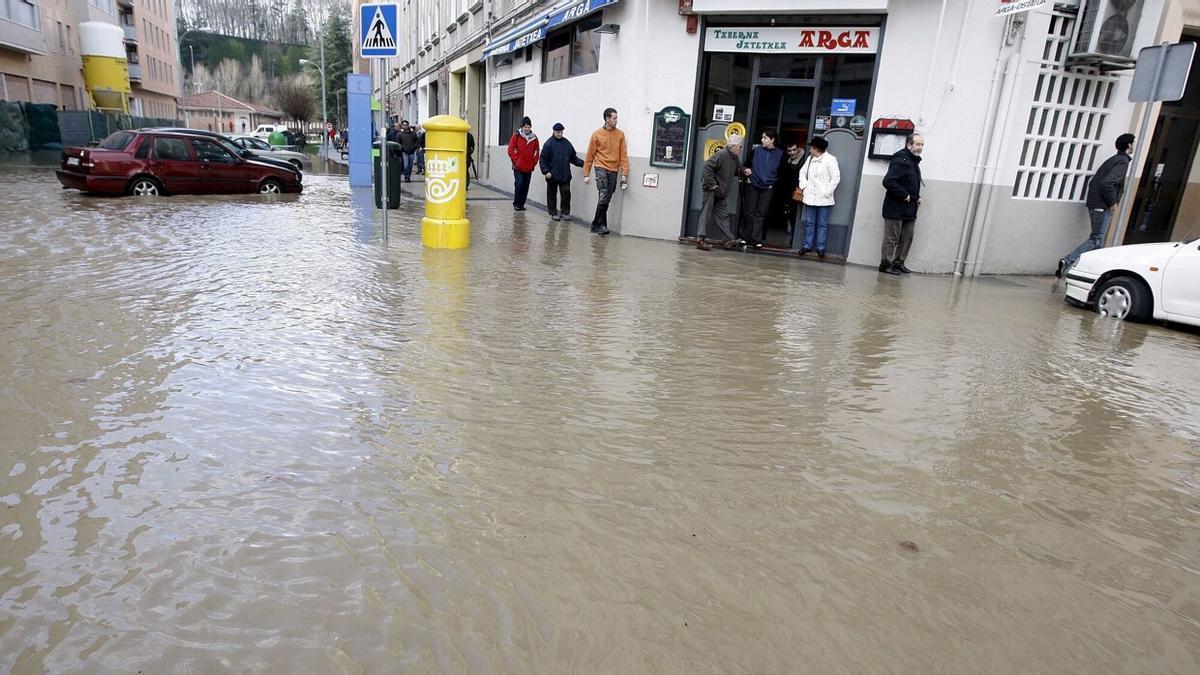 Imagen de inundaciones en Rochapea en 2009.