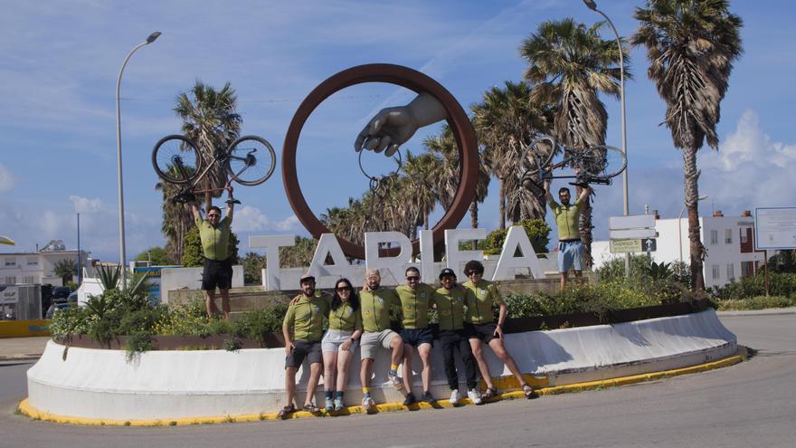 ¡Reto conseguido!: diez vizcainos vencen en bici a Google Maps llegando a Cádiz horas antes de lo previsto