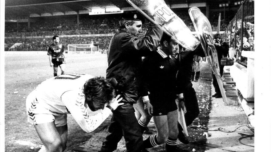 Fútbol retro, pero poco