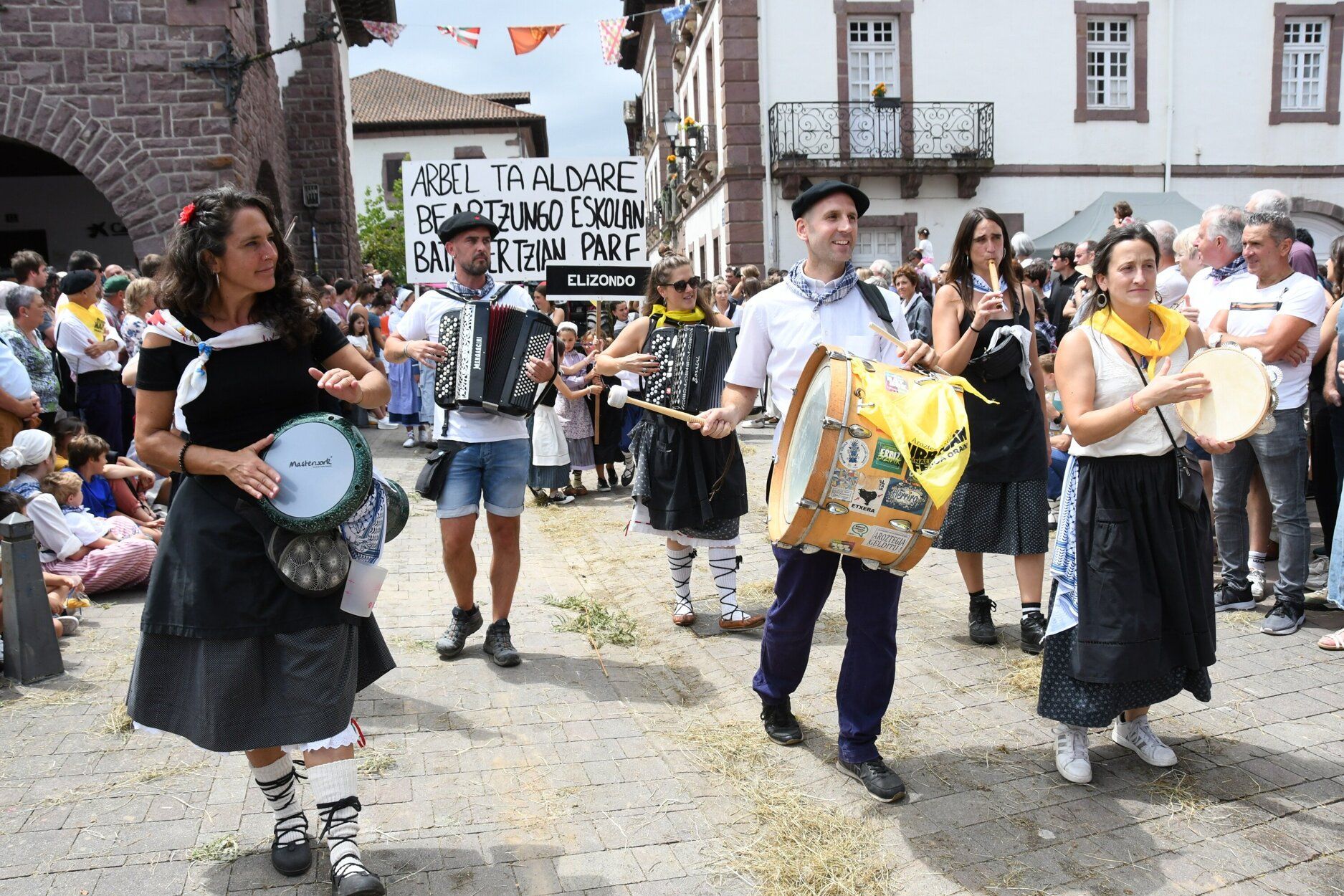 15 pueblos unidos en el Baztandarren Biltzarra