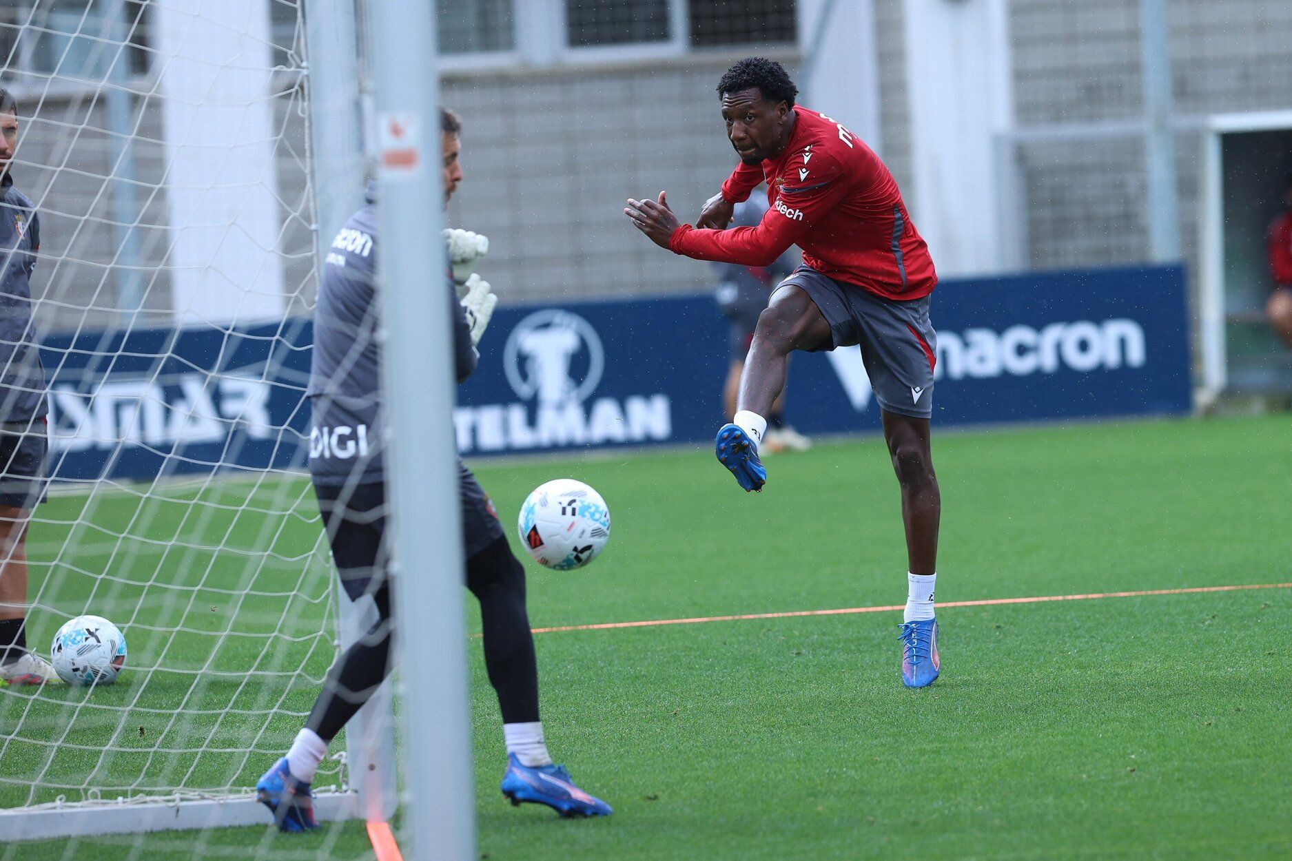 Fotos del entrenamiento de Osasuna (21/09/2025)