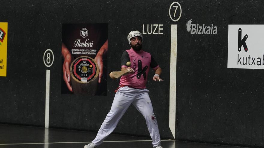 Ibai Pérez pasa a la delantera en el Txikito de Gallarta