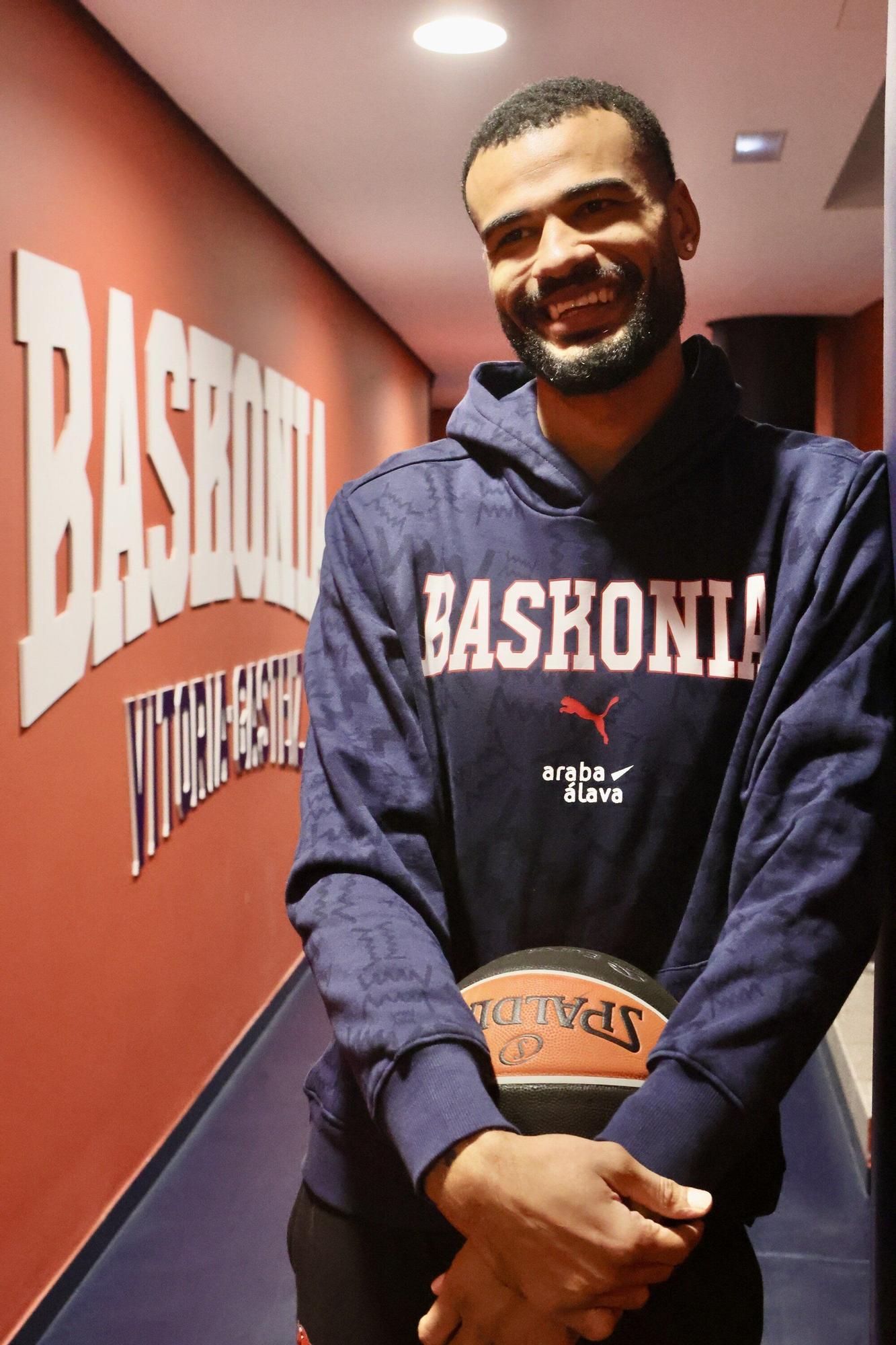 Timothé Luwawu-Cabarrot posa durante la entrevista para DNA