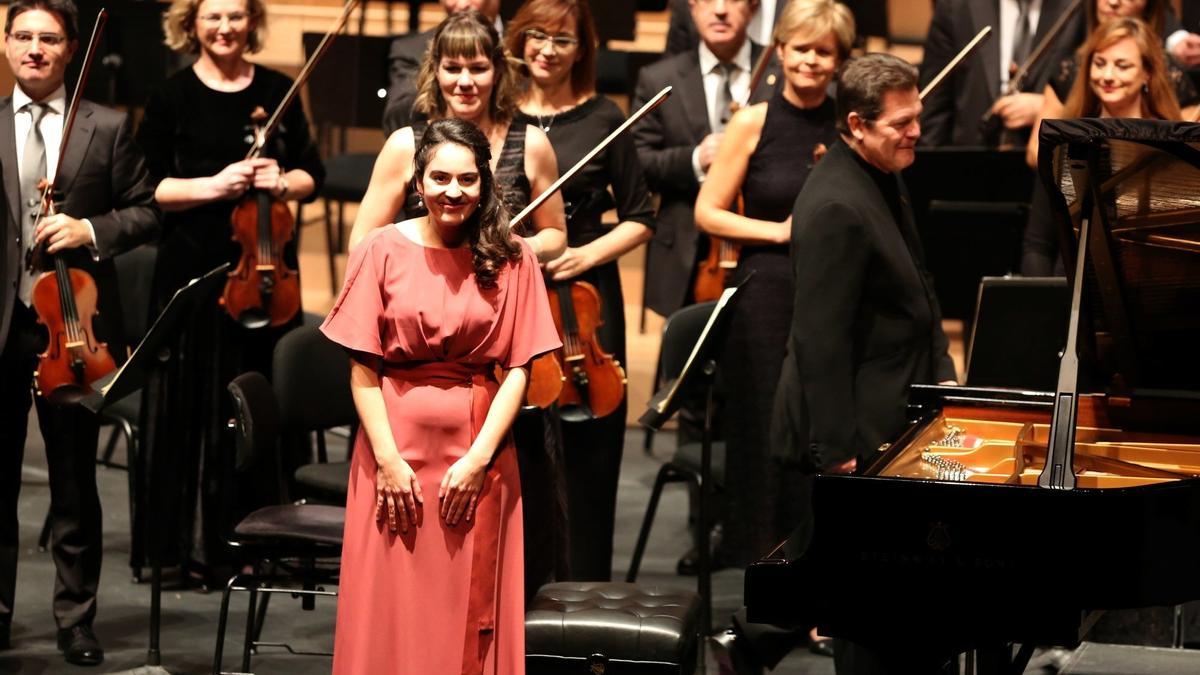 Carlota De Miguel, en una imagen de 2019, cuando tocó junto a músicos de la Orquesta del Conservatorio Superior de Música y la Orquesta Sinfónica de Navarra (OSN) en el concierto conmemorativo del Día de Navarra.