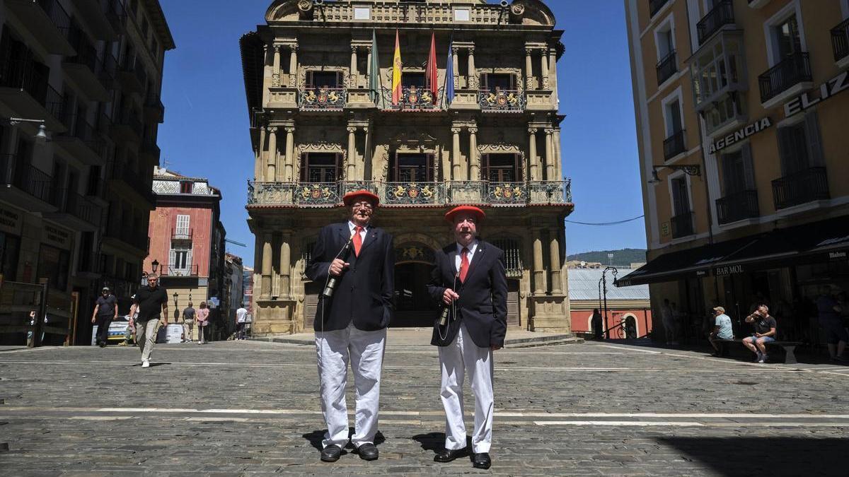 Javier Lacunza (izq.), junto a su amigo José Luis Fraile.