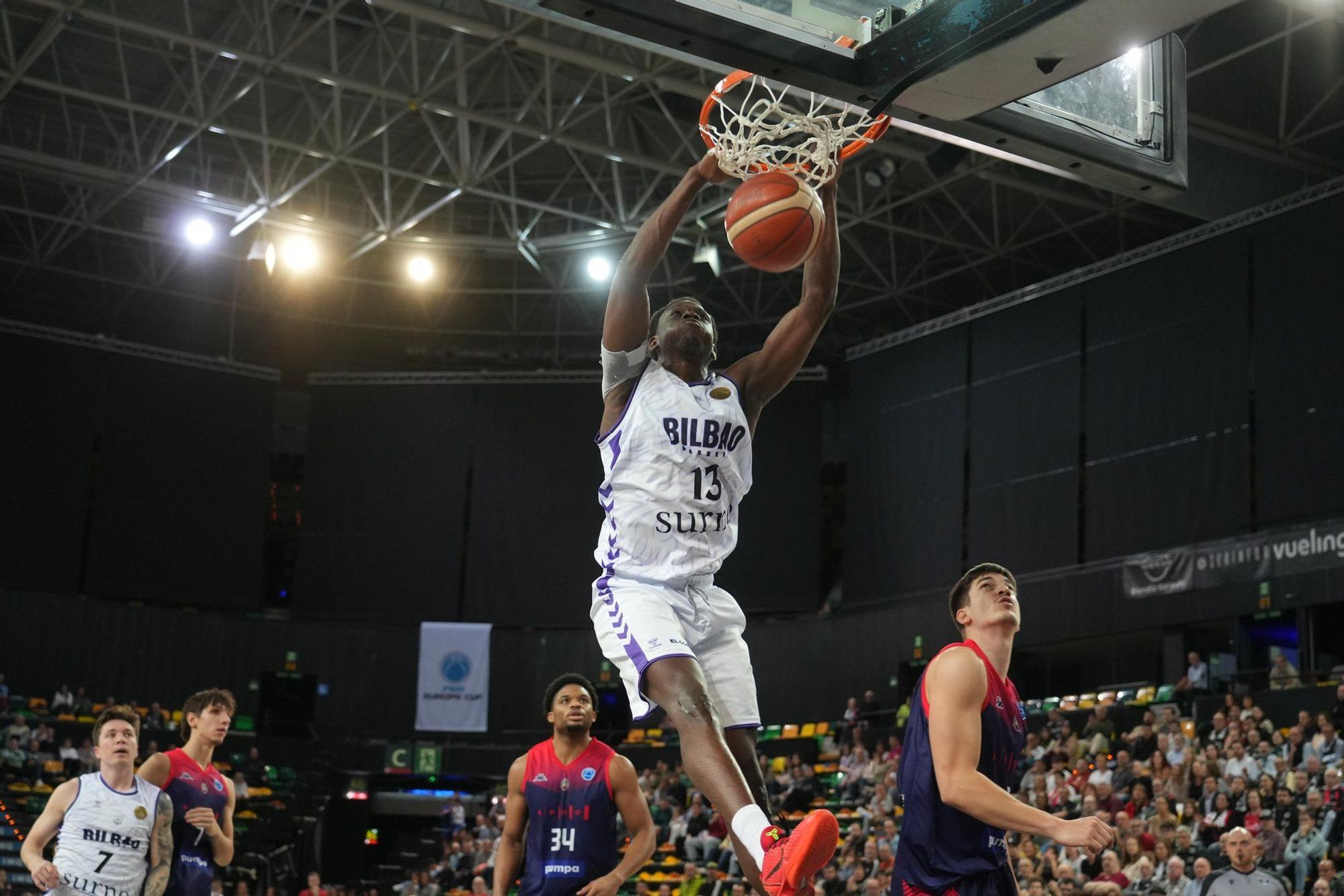 En imágenes: el Surne Bilbao Basket eleva su récord anotador en su victoria ante el Basket Brno