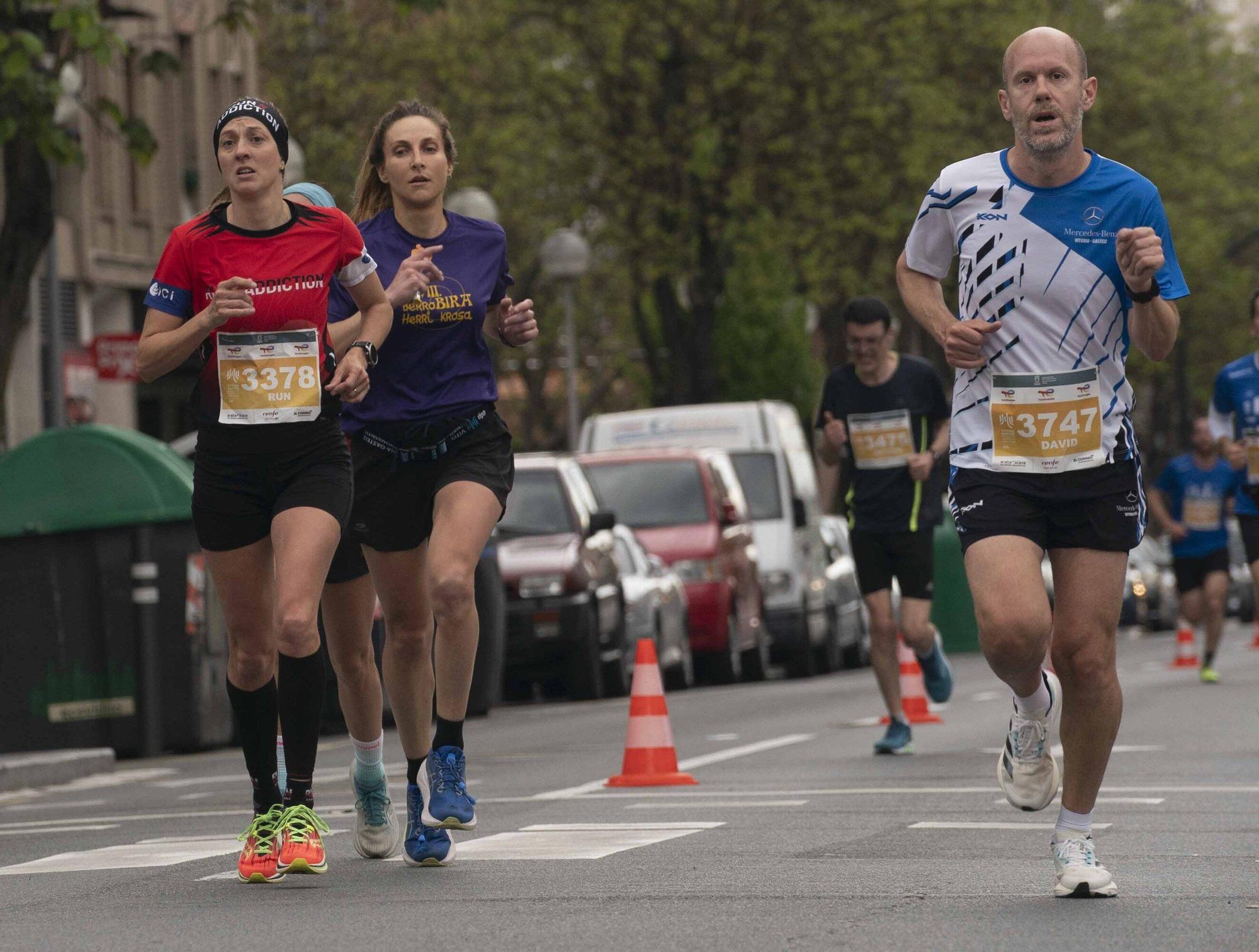 Las mejores imágenes de la Maratón Martín Fiz (¡Búscate en las fotos!)