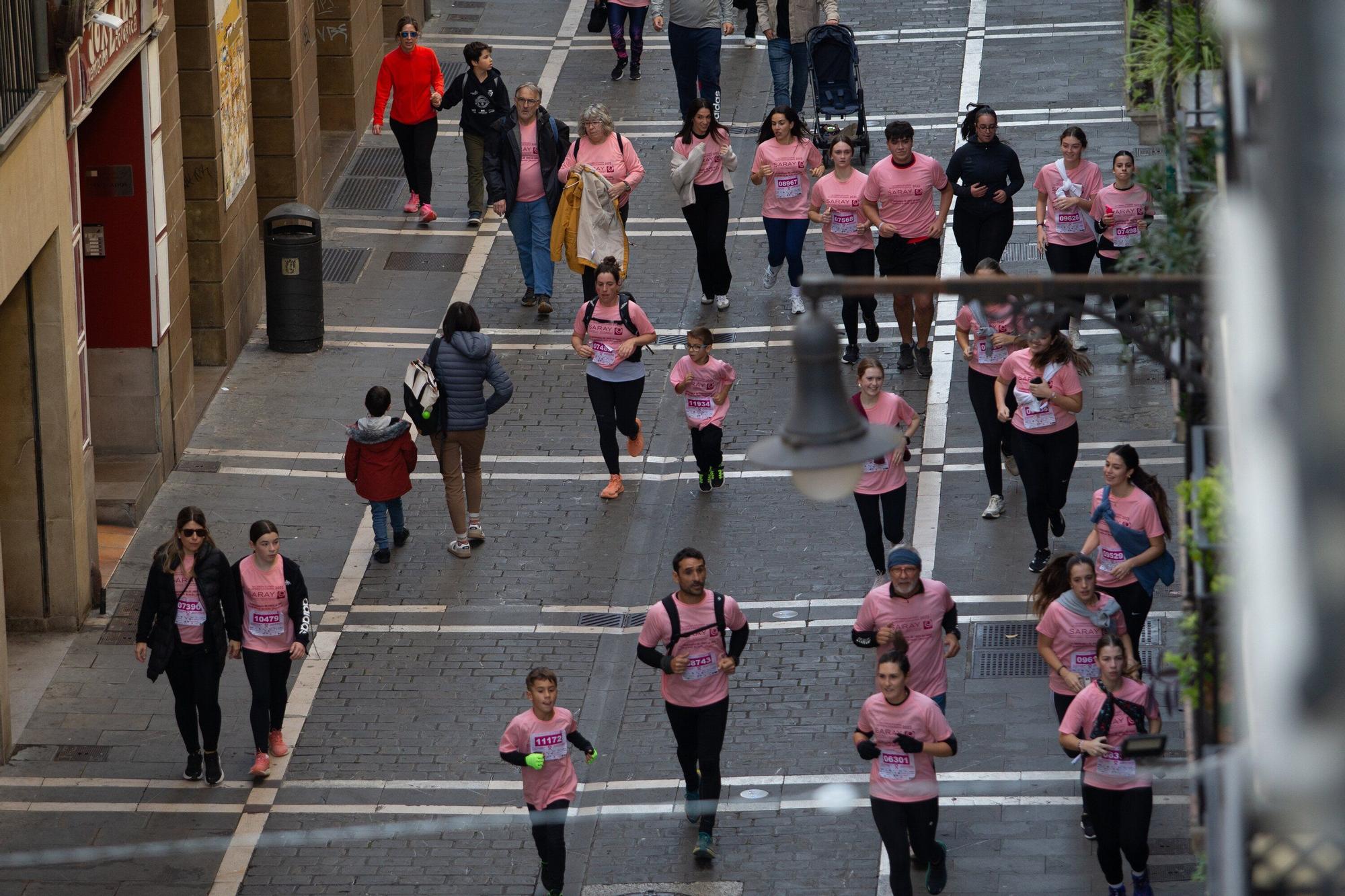 Fotos de la Carrera contra el Cáncer de Mama de Saray en Pamplona 2025