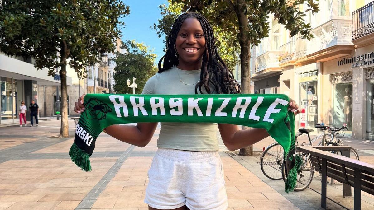 Mama Dembele, apuesta del Araski para llevar el timón junto a Sami Hill