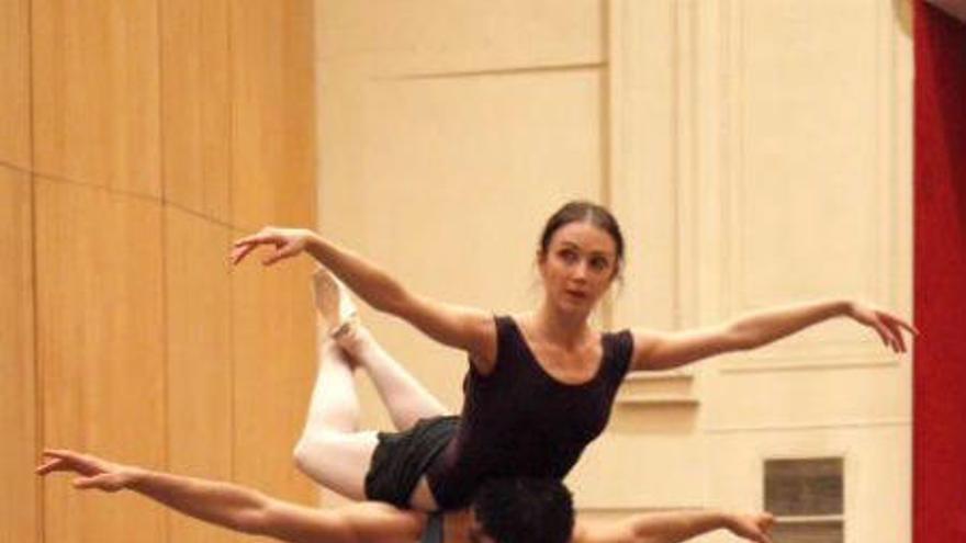 Yebrak eta Oxana Kucherukek Pipi Bailarina lana estreinatuko dute Arriagan
