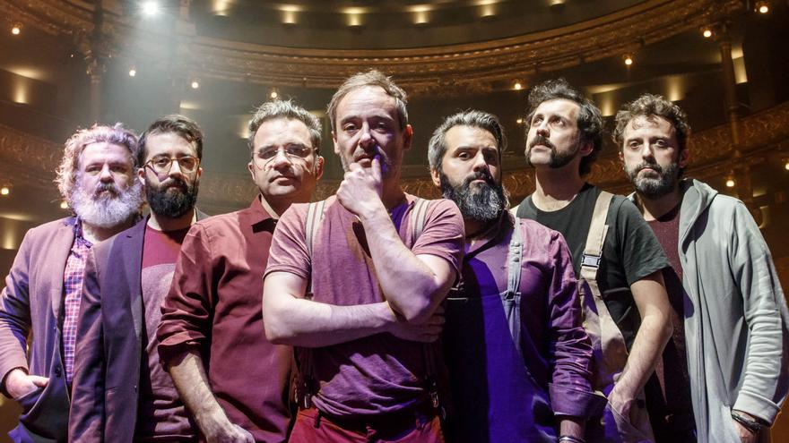 El grupo Love of Lesbian se desvincula de los festivales con fondos de la empresa KKR