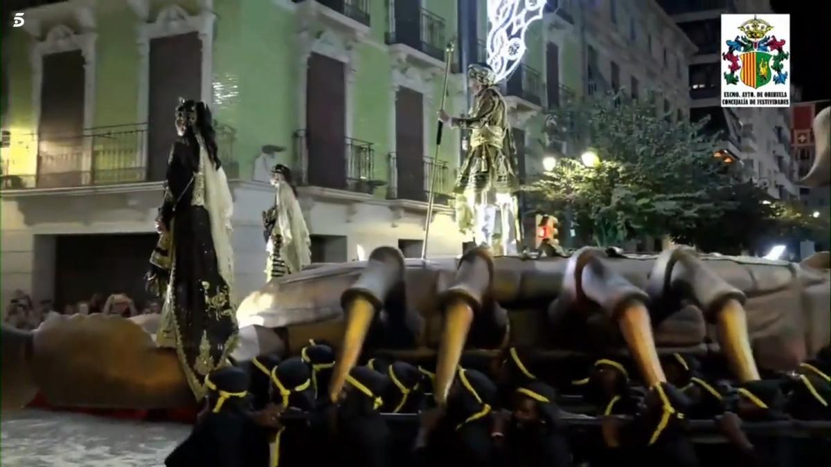 La polémica imagen del desfile de Orihuela.