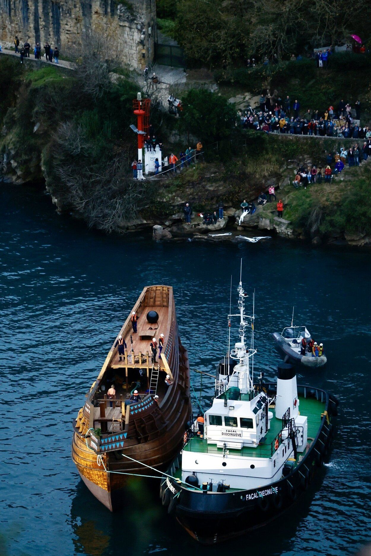Espectacular botadura de la nao San Juan