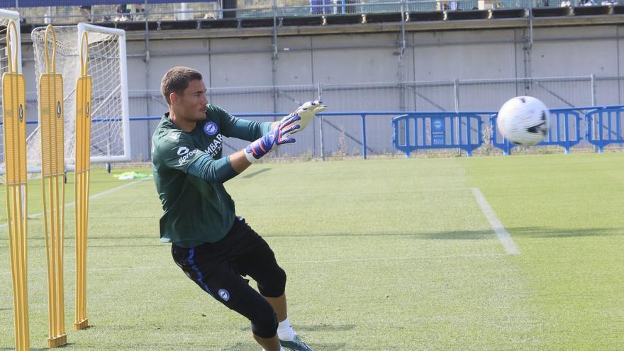 Grégo Swiderski, elegido mejor portero de la temporada en Segunda Federación
