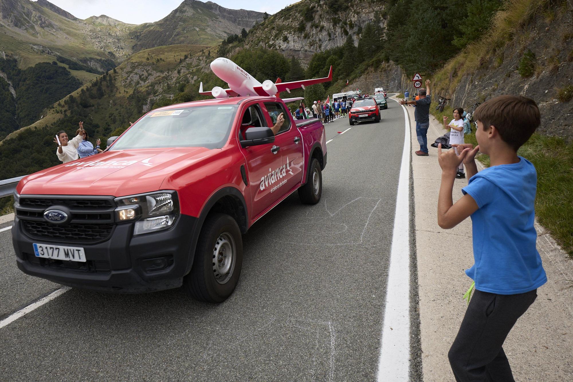 Fotos de la etapa navarra de La Vuelta 25 entre Sendaviva y Larra - Belagua
