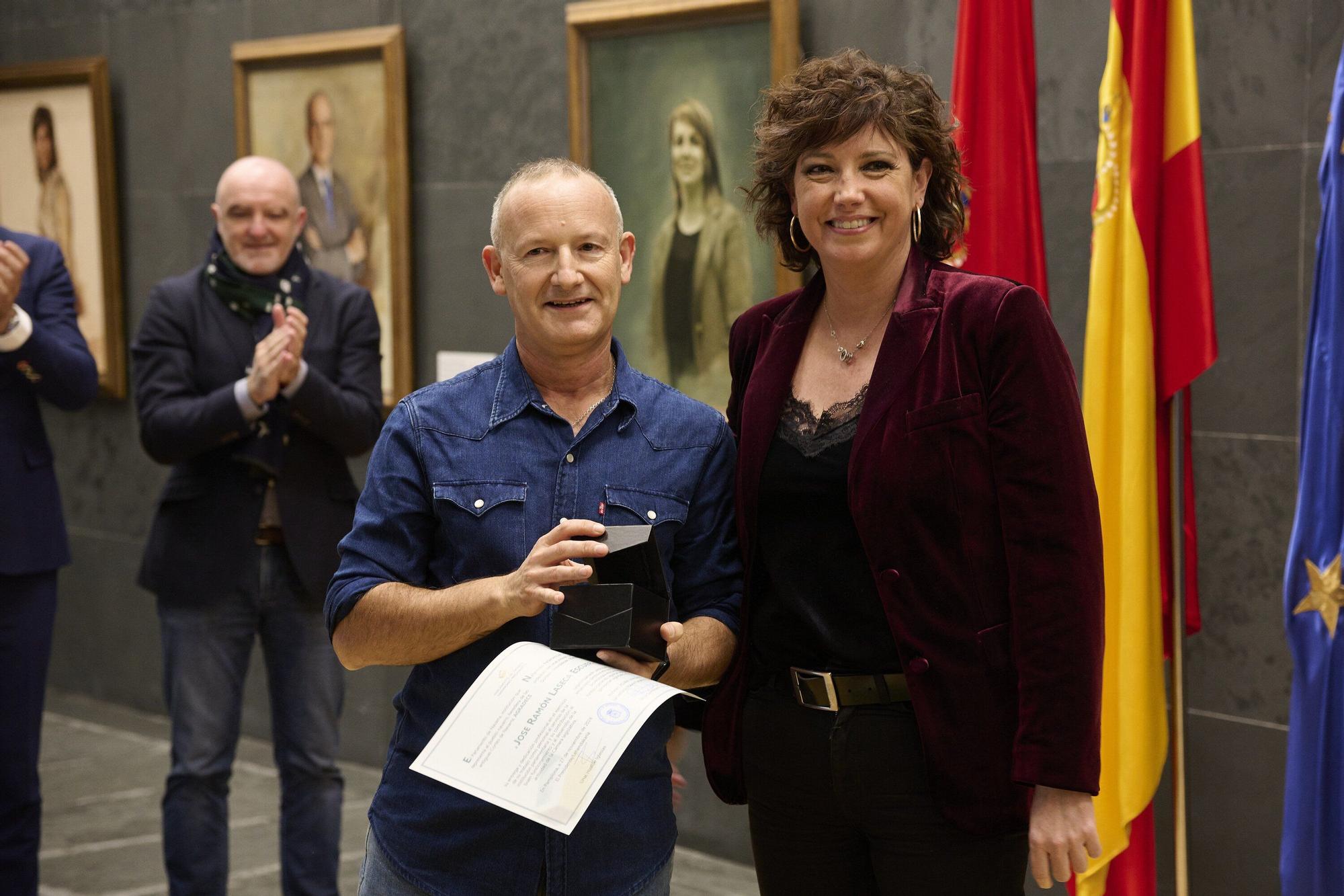 Homenaje a los funcionarios jubilados del Parlamento de Navarra