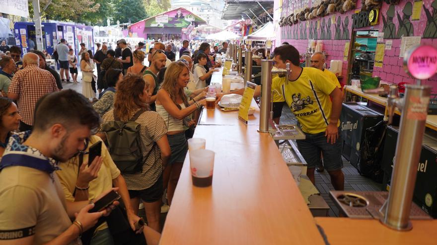 La resaca marca el ritmo de las mañanas en Aste Nagusia