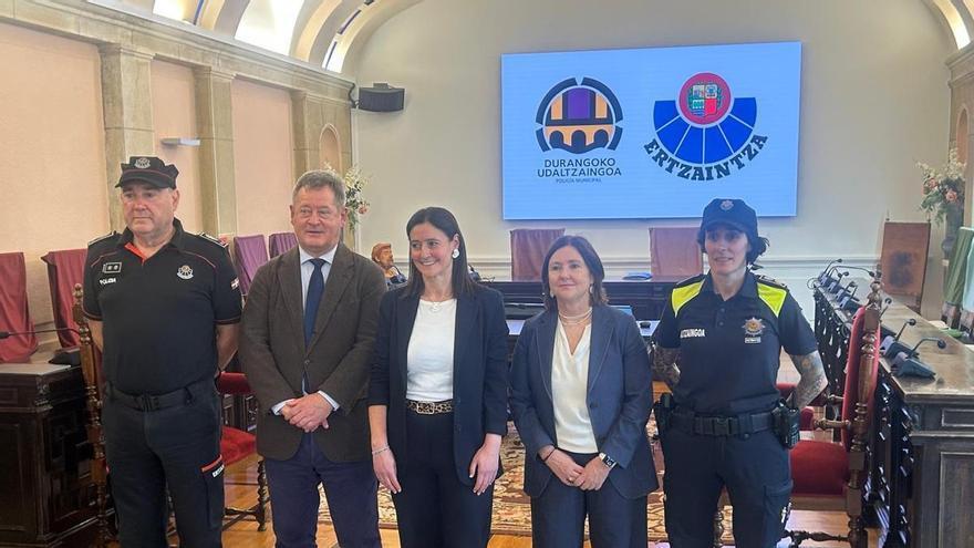 Ertzaintza y Policía Local de Durango firman un convenio para mejorar la seguridad