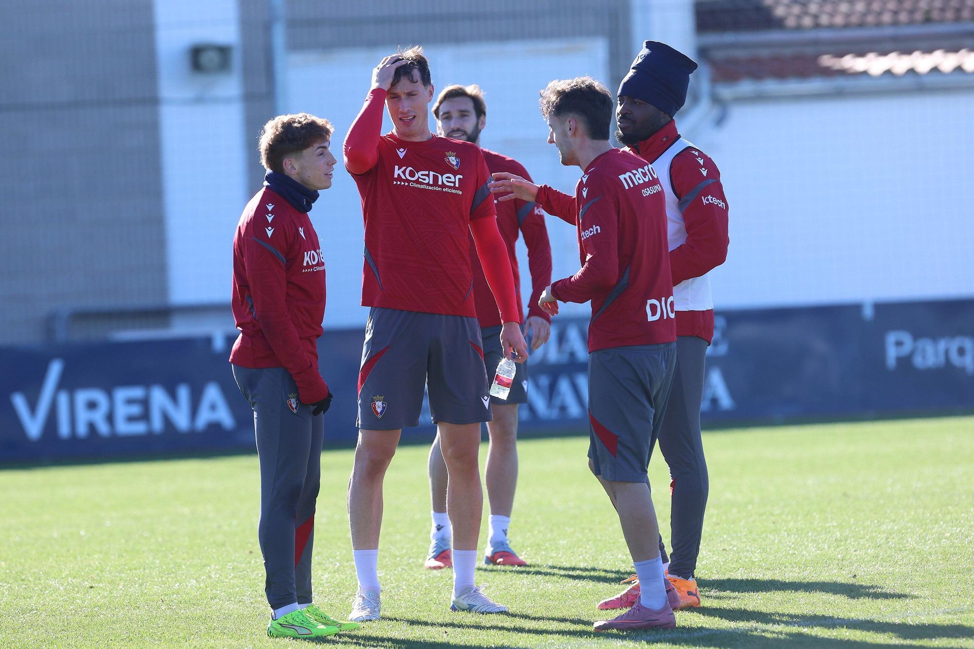 Fotos del entrenamiento de Osasuna de este jueves 27 de noviembre