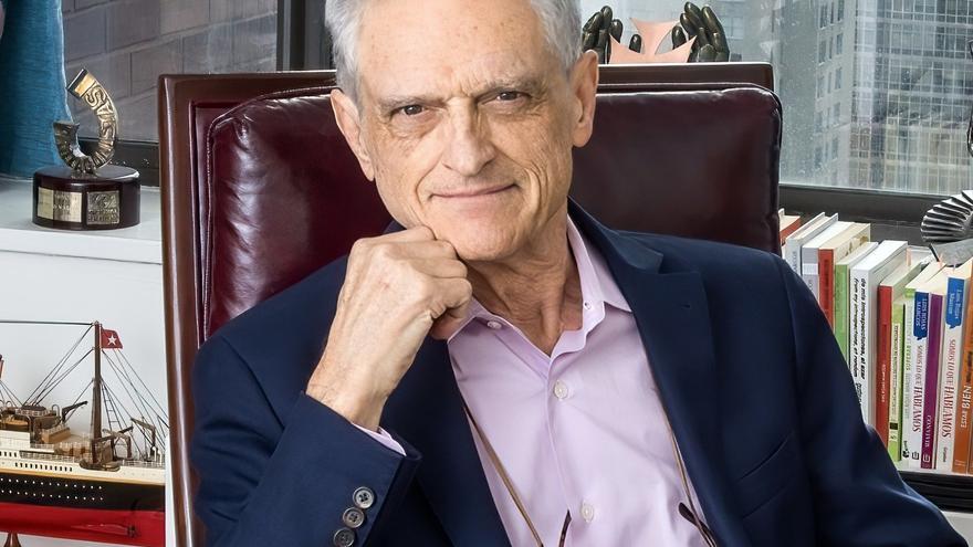 Luis Rojas Marcos, psiquiatra: “Sigue llamando la atención que un viejo pueda ser feliz”