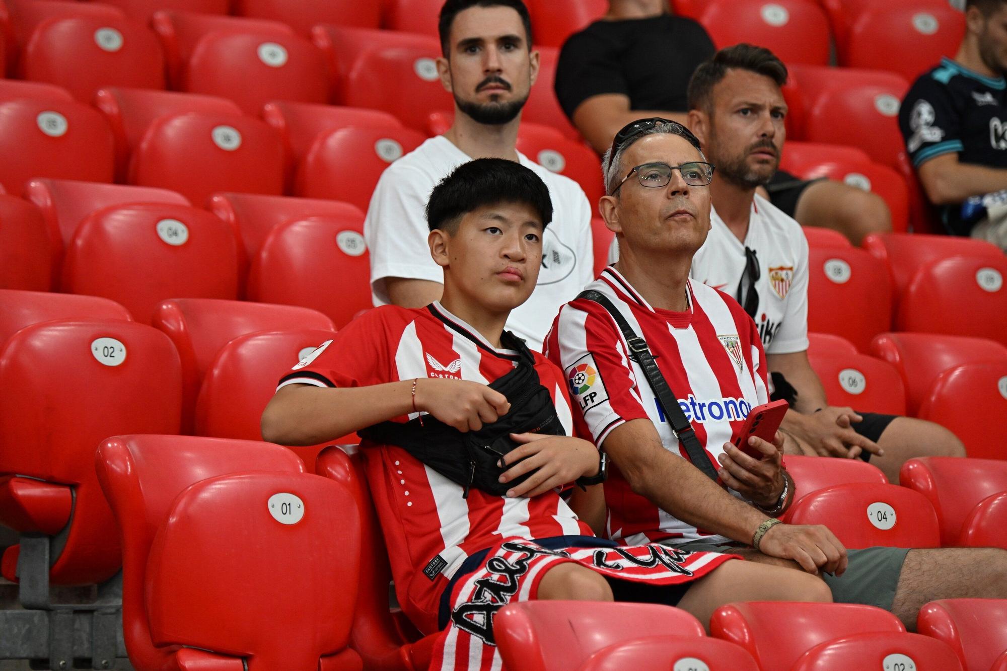 En imágenes: ¿Has estado en San Mamés viendo el Athletic-Sevilla? Búscate en nuestra galería