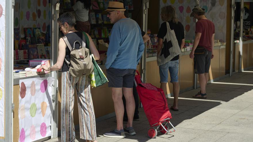 La poesía brilla en el arranque de la VI Feria del Libro de Navarra