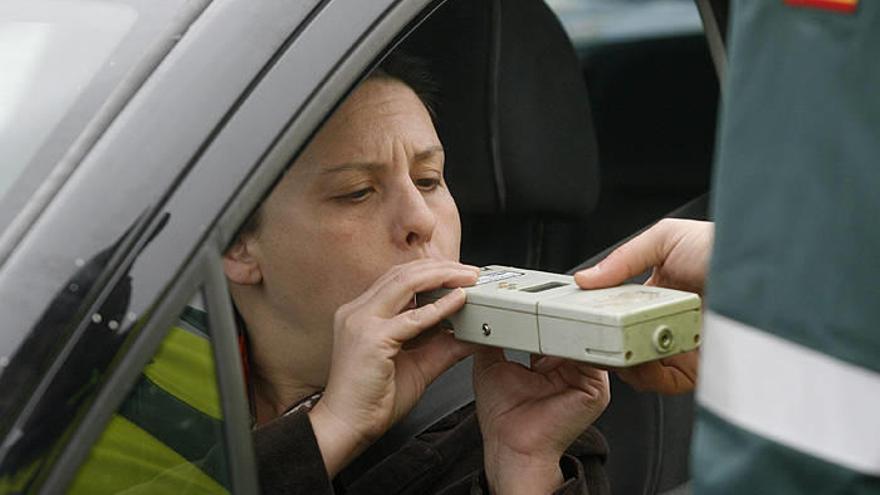 La Policía municipal de Bilbao inicia una  campaña de control de alcoholemia y drogas