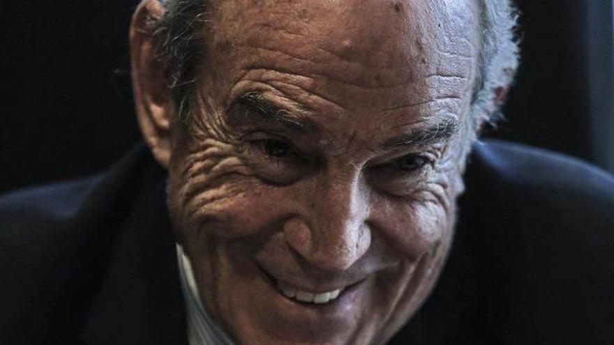 Carlos Garaikoetxea Urriza.