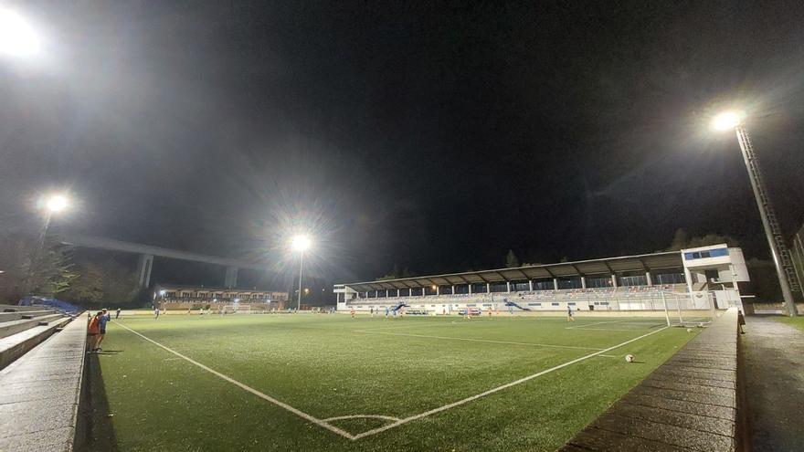 Martxan da Tabirako futbol 11 zelaiko argiztapen-sistema berria