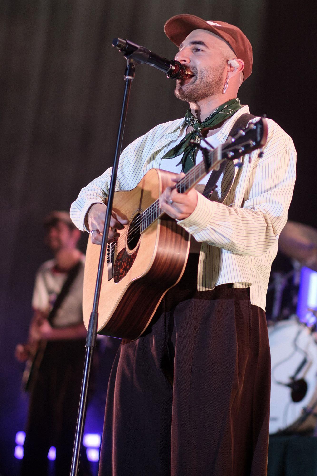 Fotos de concierto de Nil Moliner en el Navarra Arena