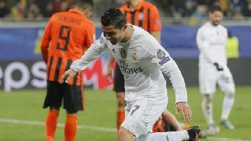 El Madrid acaba pidiendo la hora ante el Shakhtar