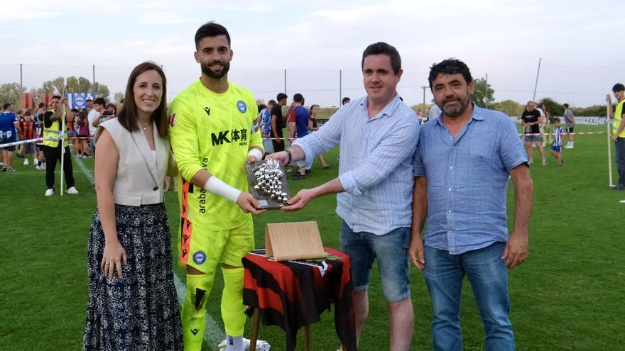 Sivera renueva con el Alavés hasta 2030