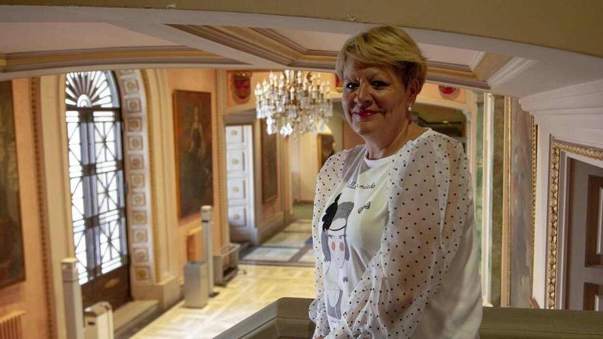 EH Bildu, PP y Elkarrekin piden explicaciones por la "contratación irregular de la hija de la diputada de Cultura"