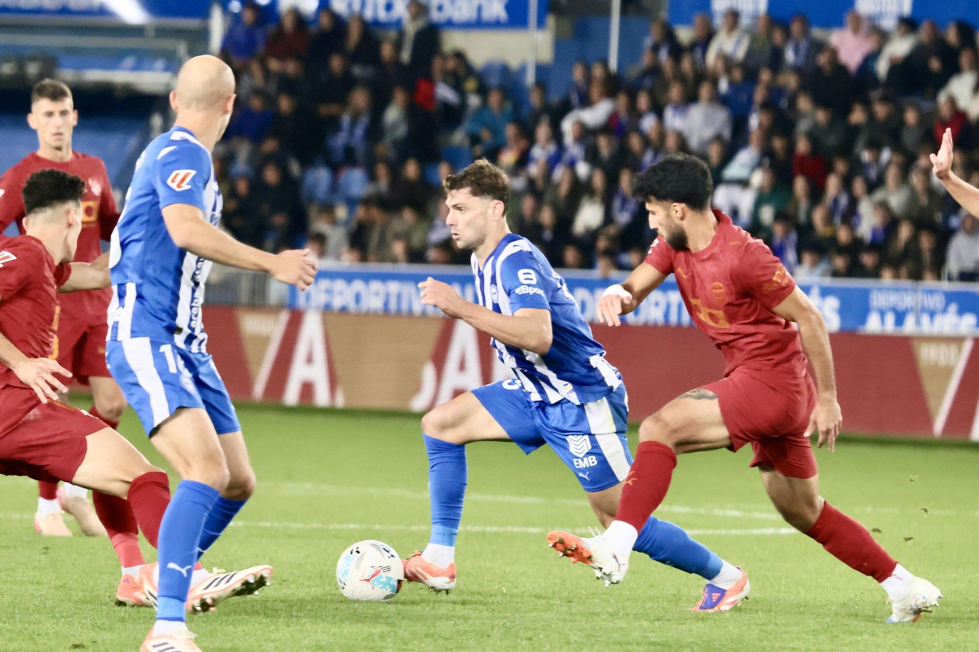 Todas las fotos del Alavés-Valencia en Mendizorroza