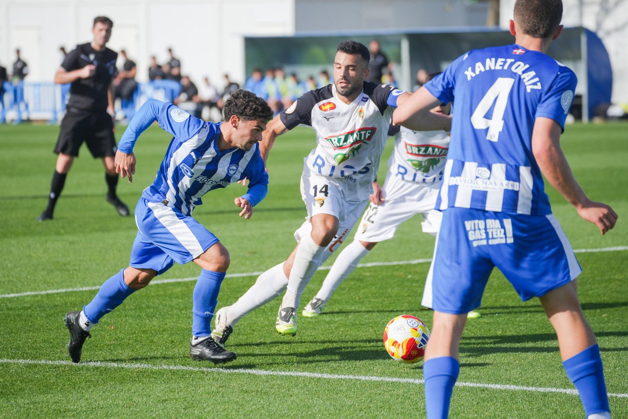 En imágenes: Alavés B derrota al Tudelano