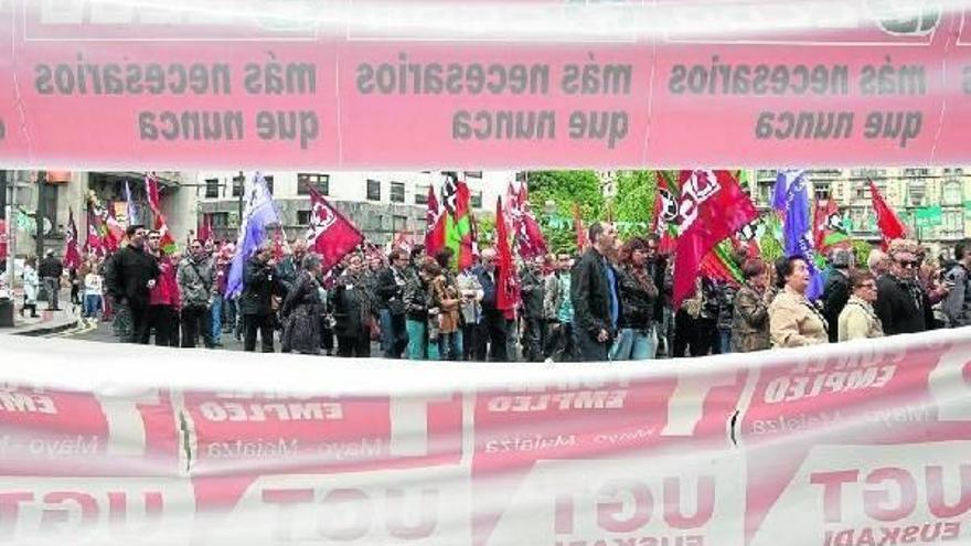 Los sindicatos buscan su sitio