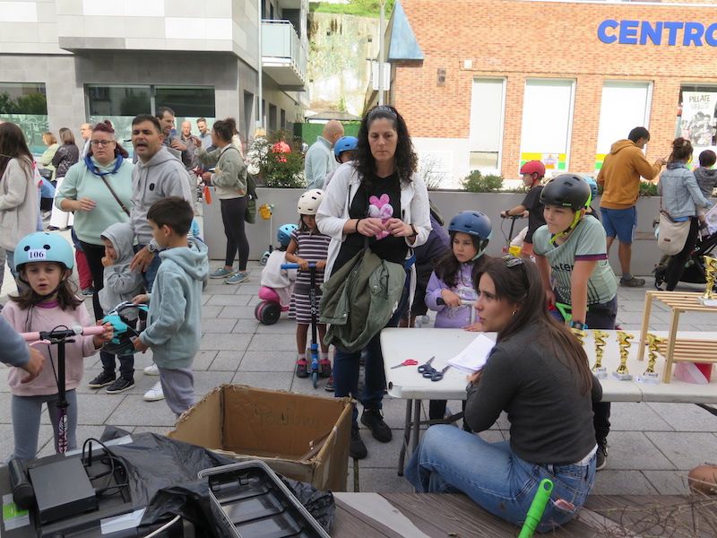 El Día de las Cuadrillas de fiestas de Urretxu, en imágenes