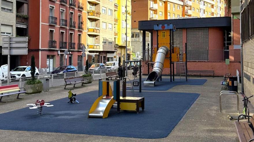 El PNV plantea más juegos de agua, una tirolina y espacios cubiertos para los parques infantiles de Eibar