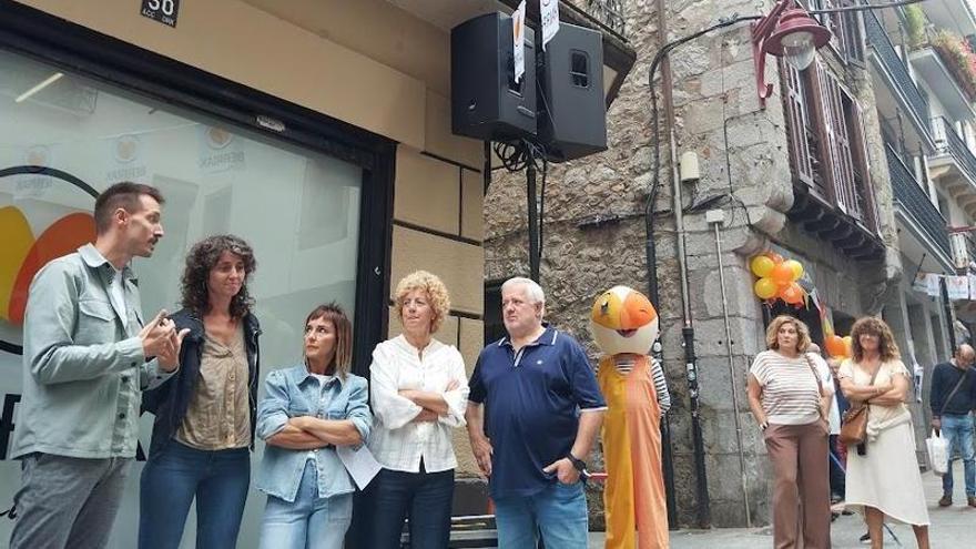 Un centro comercial en las calles de Hernani