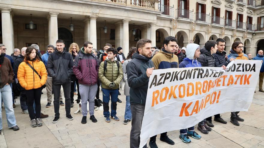 Los monitores en huelga piden “medidas urgentes” para los rocódromos