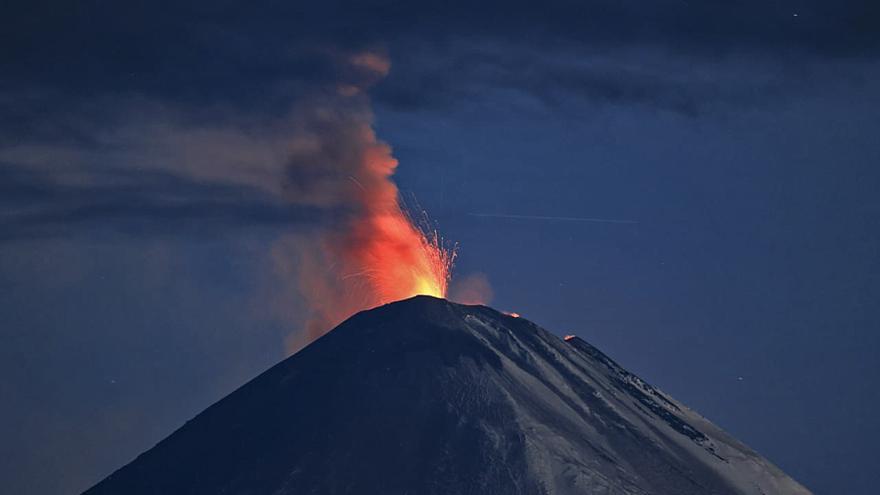 Hasta siete volcanes despiertan a la vez tras el terremoto de Kamchatka