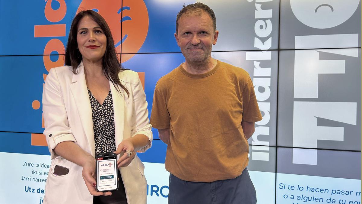 Leixuri Arrizabalaga e Iñaki Alonso, este lunes, en Bilbao