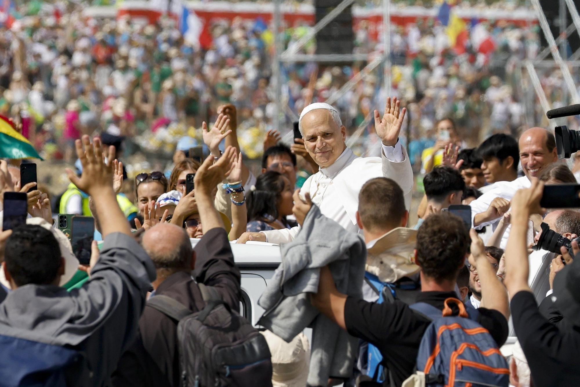 El papa León XIV despide el Jubileo de la Juventud