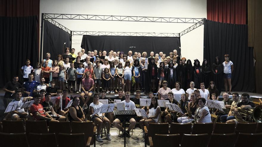 Música, danza y voces populares en euskera se unen en Lumbier