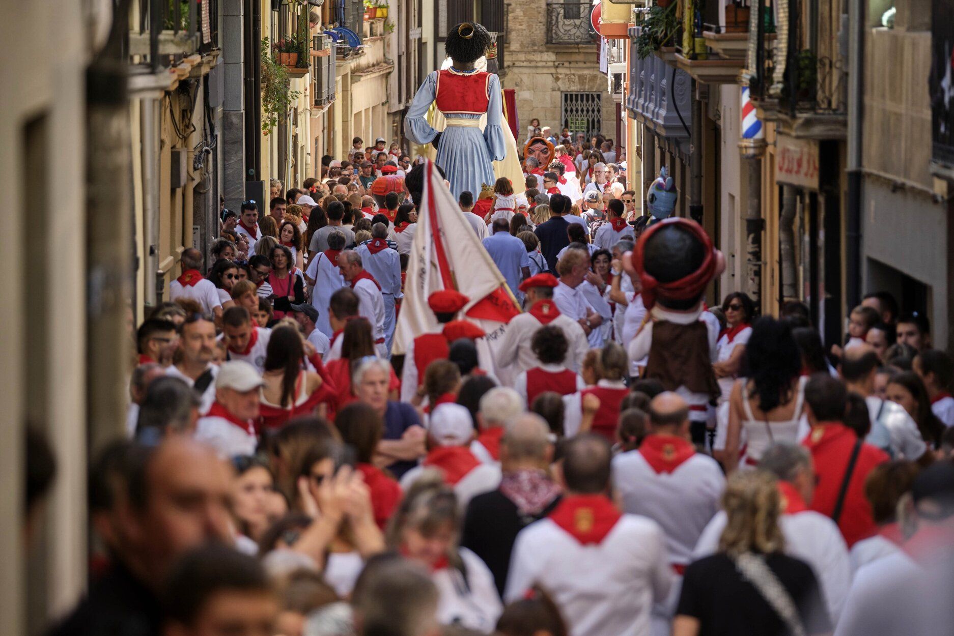 Fotos de la Bajadica del Puy de mujeres