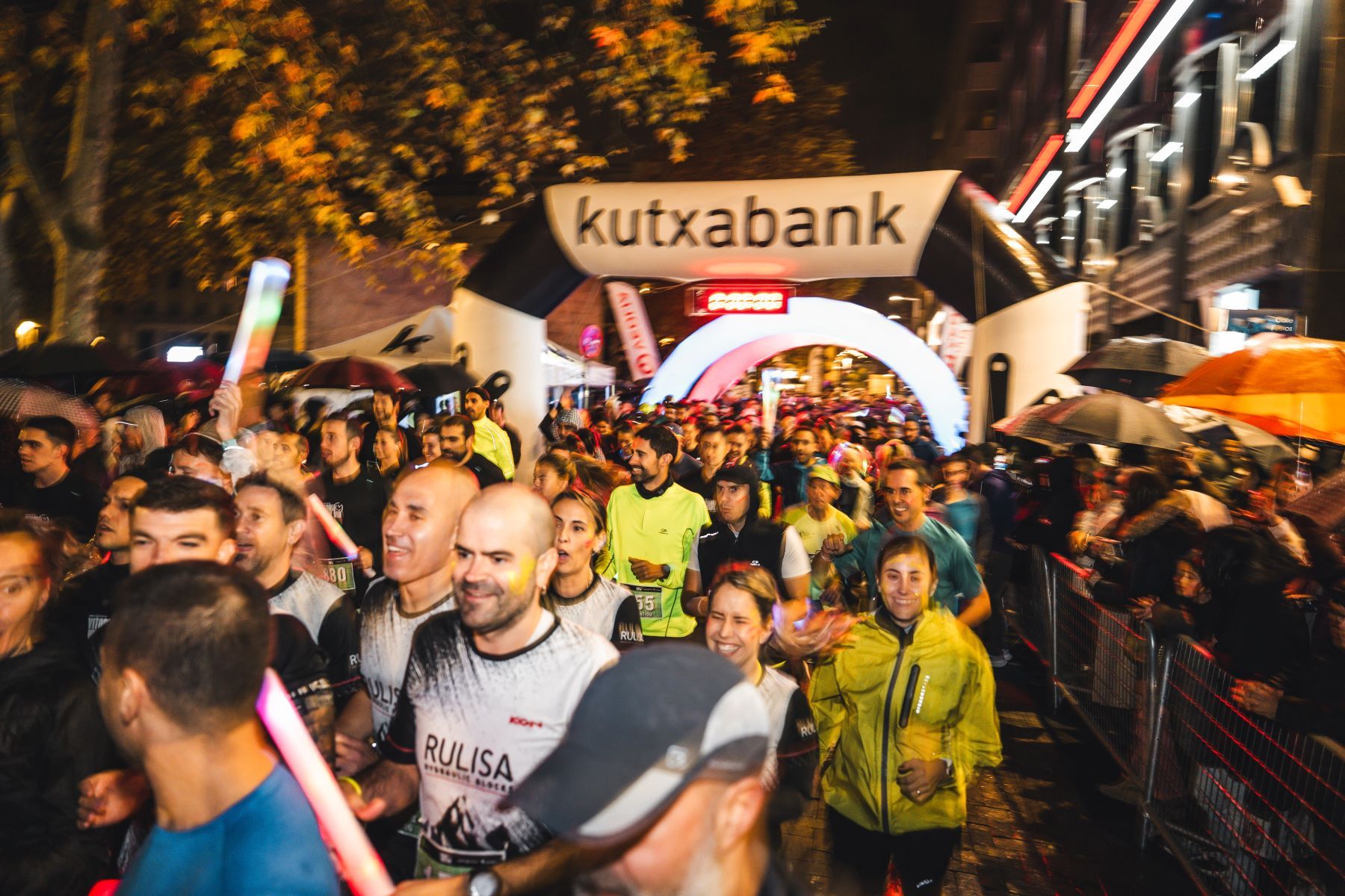 Las mejores imáganes de la Giroa Veolia Vitoria Night Run