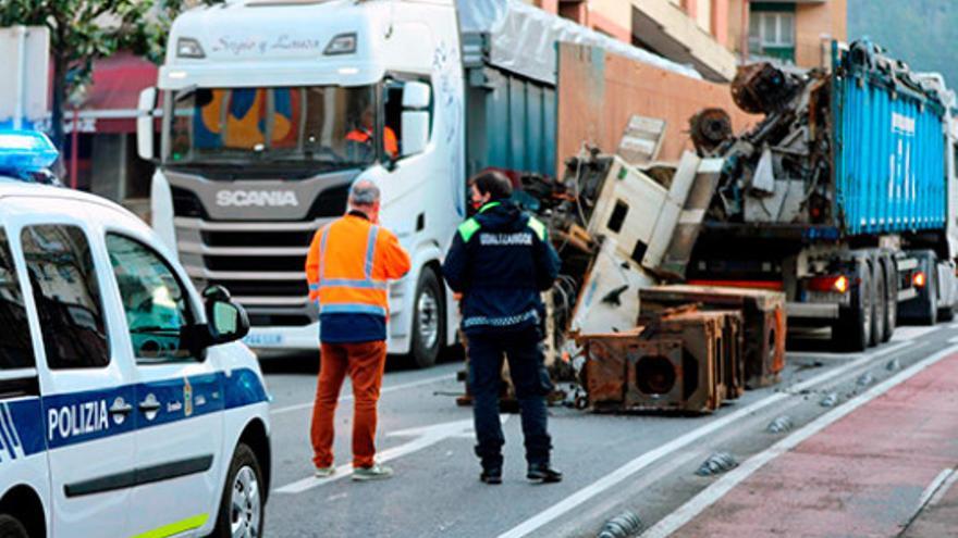 Una moción conjunta en Ermua pide restringir el tráfico pesado por el casco urbano