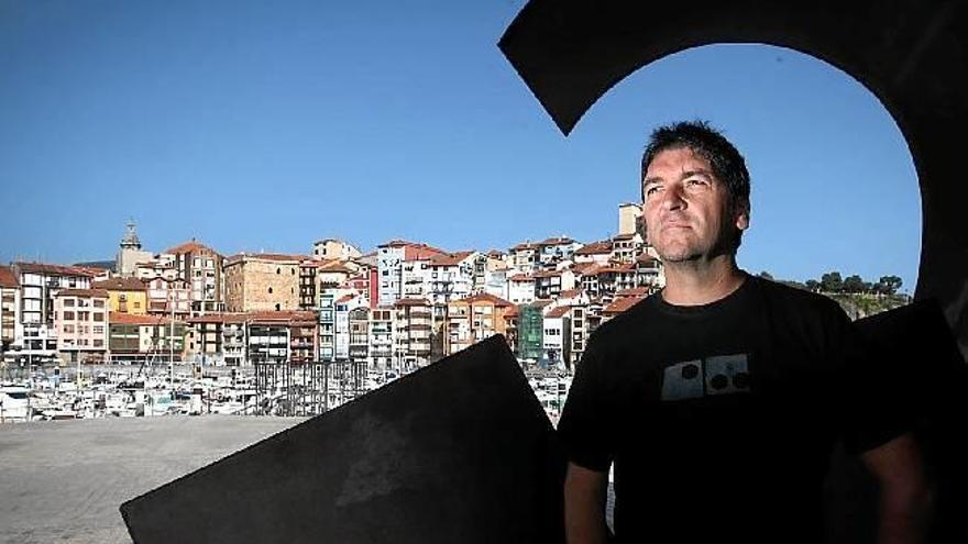 &quot;El pueblo de Bermeo resurgió haciendo lo que sabía hacer: pescar&quot;